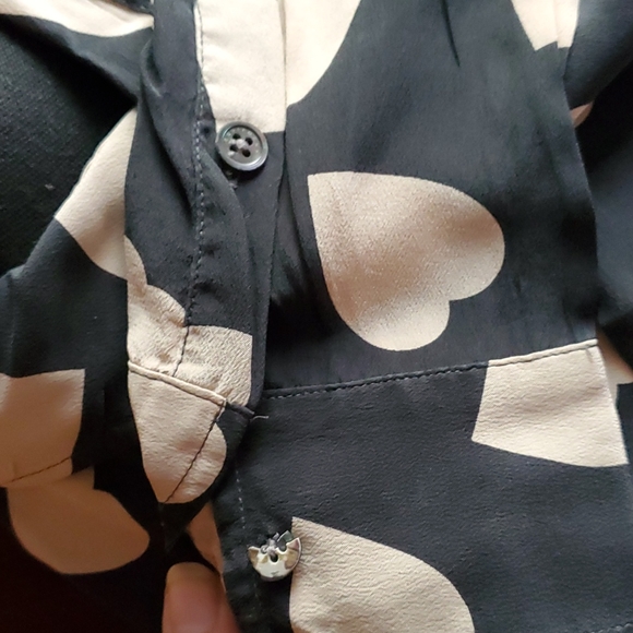 Silk top with pink hearts - Picture 6 of 11